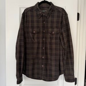 True Grit Dark Plaid Button Down l Shirt